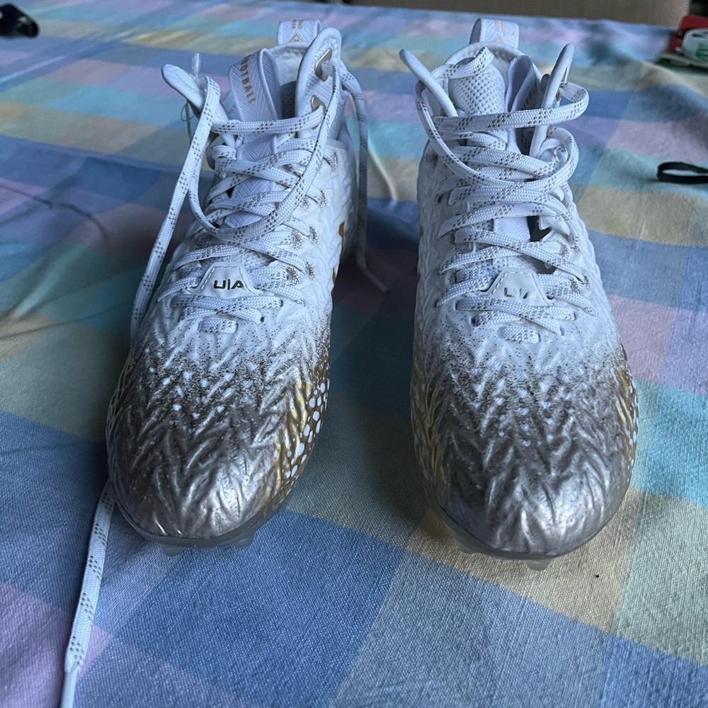 Women's UA Spotlight Clone MC Football Cleats